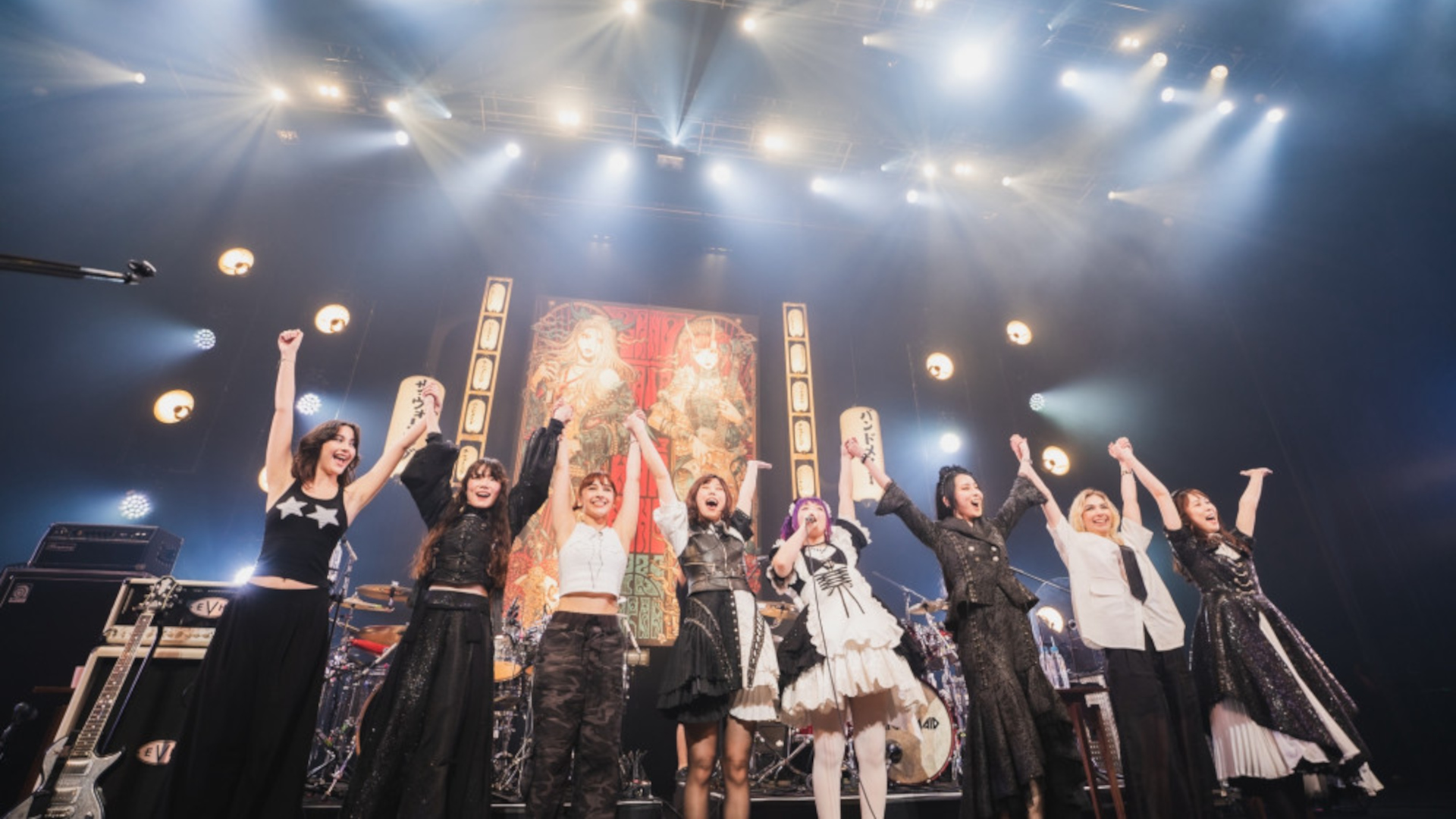 show them bandmaid thewarning onstage tokyo 2024