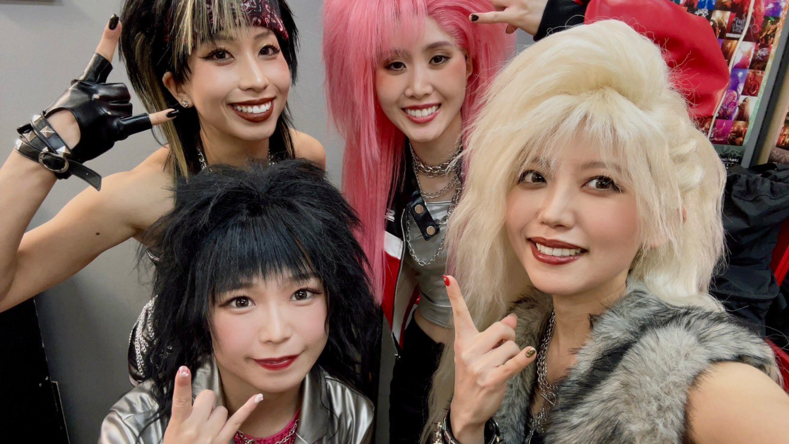 HAGANE Black Diamond Feature